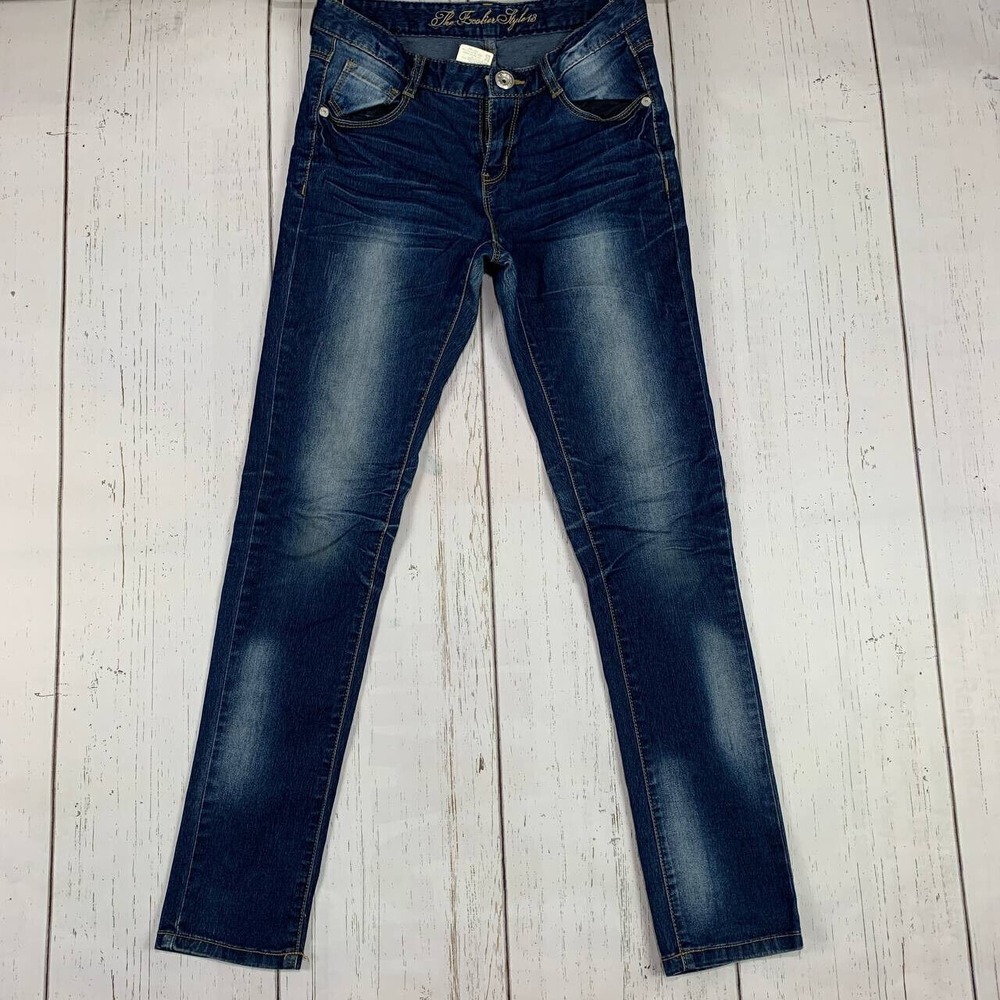 The Ecolier Style 26x26 Low Rise Juniors Faded Jeans Pants Women